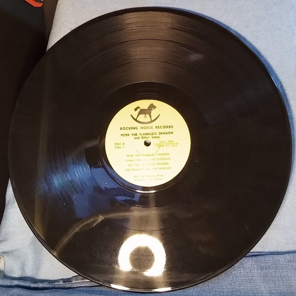 Peter The Flameless Dragon Rocking Horse Players & Orchestra mid 50's Vinyl Rec - Picture 3 of 4